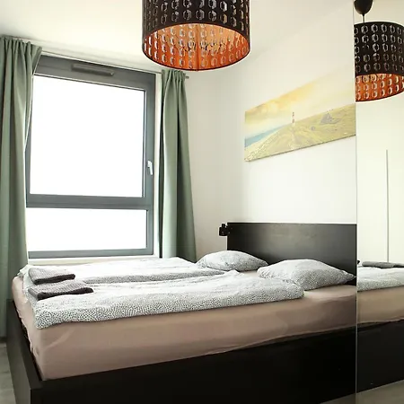 Apartment View, 24th Floor, Private Free Parking, Greataccess