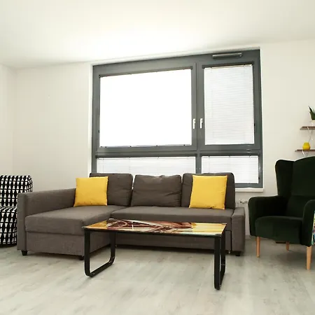 View, 24th Floor, Private Free Parking, Greataccess Apartment *