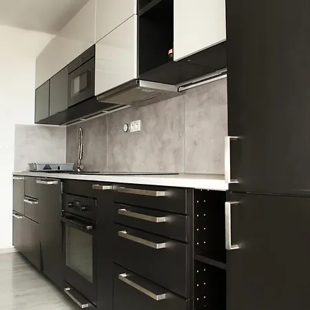 View, 24th Floor, Private Free Parking, Greataccess Apartment Bratislava